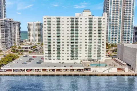 3000 S Ocean Dr # 120, Hollywood FL 33019