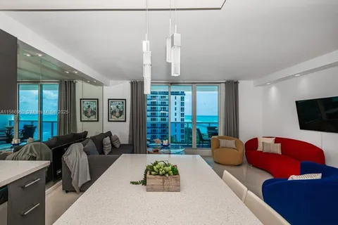 2301 Collins Ave # 1111, Miami Beach FL 33139