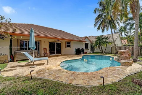 3323 Ridge Trce, Davie FL 33328