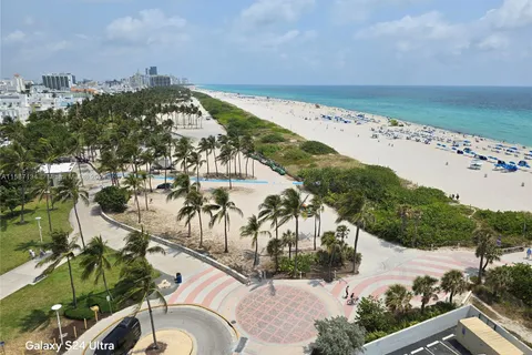 465 Ocean Dr, Miami Beach FL 33139