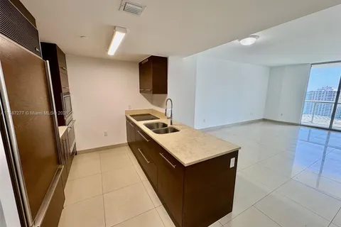 485 Brickell Ave # 1809, Miami FL 33131