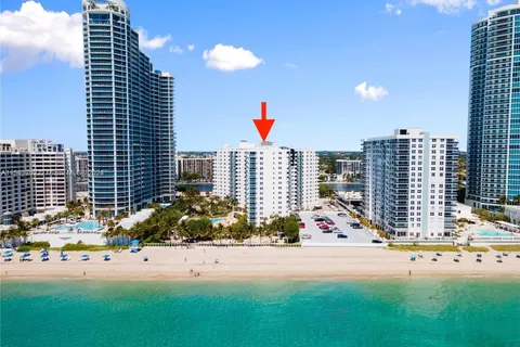 3001 S Ocean Dr # 401, Hollywood FL 33019