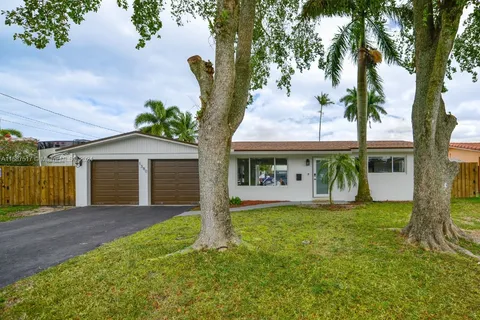 1380 SW 56th Ave, Plantation FL 33317