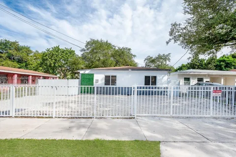 5505 NW 5th Ct, Miami FL 33127