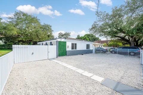 5505 NW 5th Ct, Miami FL 33127