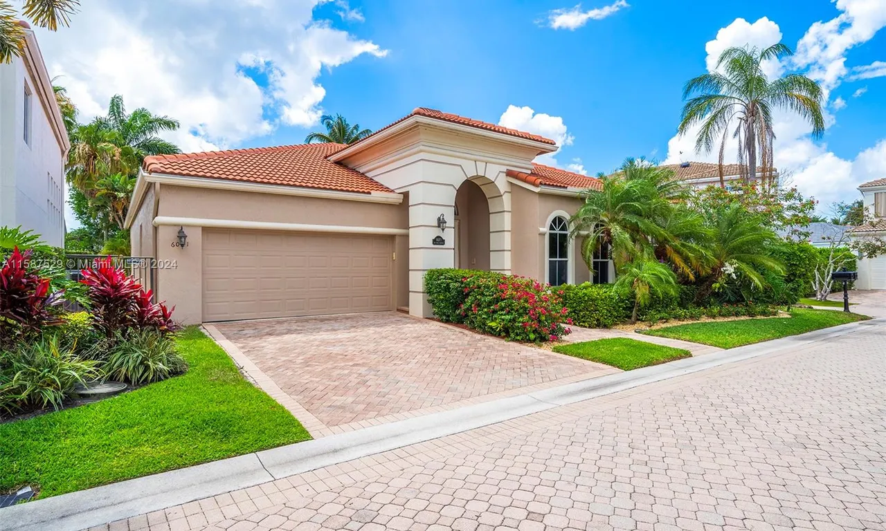 6071 NW 43rd Ter, Boca Raton FL 33496