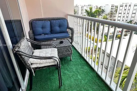 3161 S OCEAN DR # 607, Hallandale Beach FL 33009