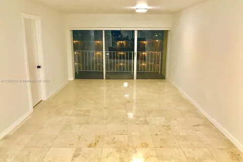 3944 NE 167th St # 405, North Miami Beach FL 33160