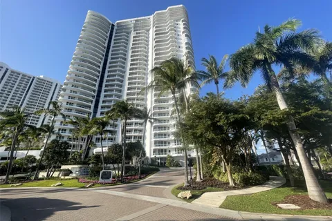 21050 NE 38th Ave # 305, Aventura FL 33180