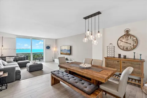 10275 Collins Ave # 634, Bal Harbour FL 33154