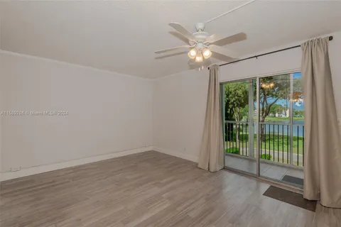 300 SW 134th Way # 203E, Pembroke Pines FL 33027