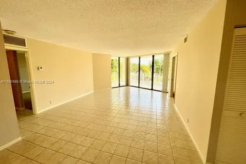 1000 QUAYSIDE TE # 410, Miami FL 33138