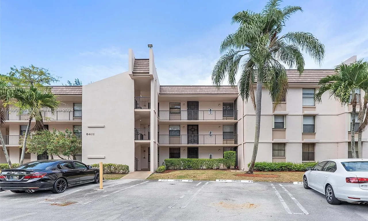 8411 Forest Hills Dr # 307, Coral Springs FL 33065