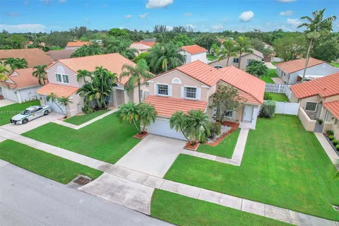 18151 NW 18th St, Pembroke Pines FL 33029