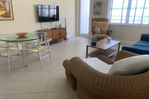 100 Lincoln Rd # 1434, Miami Beach FL 33139