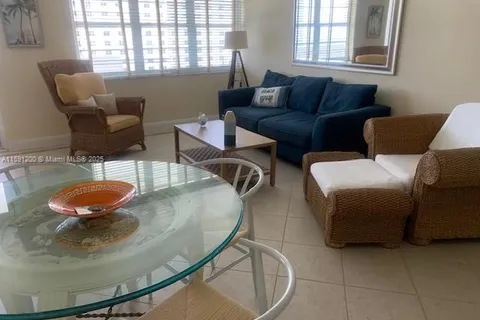 100 Lincoln Rd # 1434, Miami Beach FL 33139