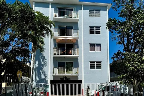 1235 Pennsylvania Ave # 2D, Miami Beach FL 33139