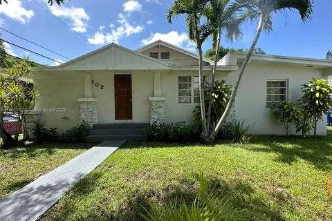 102 NW 33rd st, Miami FL 33127