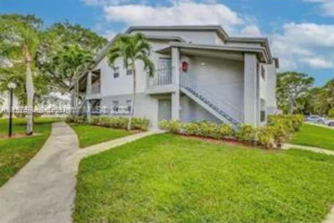 1401 Village Blvd # 211, West Palm Beach FL 33409