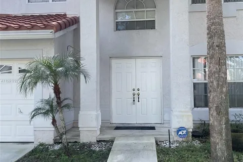 10664 Oak Lake Way, Boca Raton FL 33498