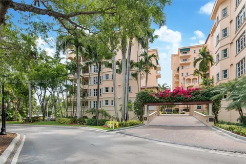 13635 Deering Bay Dr # 294, Coral Gables FL 33158