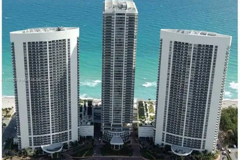 1850 S Ocean Dr # 407, Hallandale Beach FL 33009