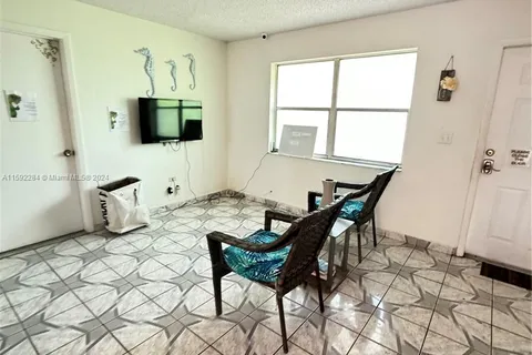 1112 NE 5th Ave # 2, Fort Lauderdale FL 33304