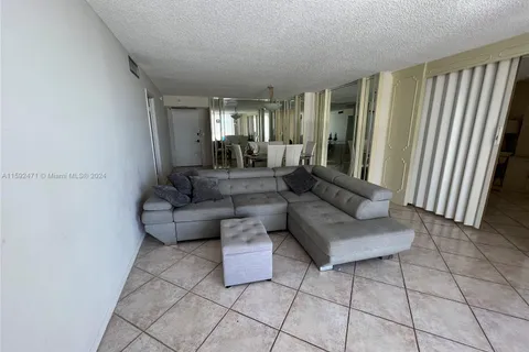 6039 Collins Ave # 1034, Miami Beach FL 33140