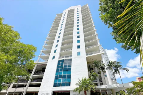 10 SW South River Dr # 1615, Miami FL 33130