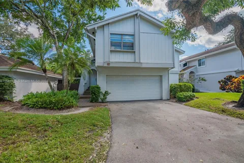 36 Eastmont Rd, Hollywood FL 33021