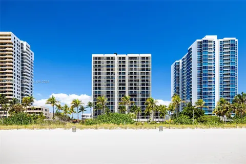 2625 Collins Ave # 405, Miami Beach FL 33140