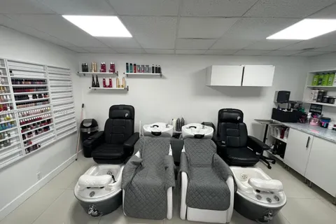 Beauty Salon Nail and Spa for Sale, Coconut Grove FL 33133