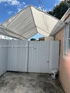 4183 E 10th Ave, Hialeah FL 33013