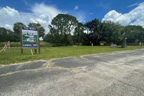 203 FLAMINGO DR, Cocoa FL 32926