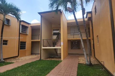 8990 SW 24th St # 19, Miami FL 33165