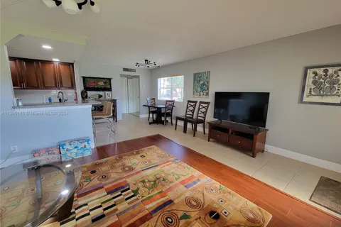 346 Flanders Drive # H, Delray Beach FL 33484