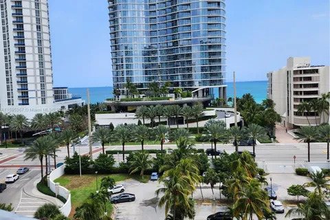 100 Bayview Dr # 810, Sunny Isles Beach FL 33160