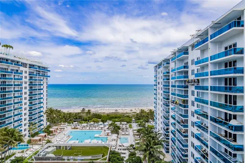 2301 Collins Ave # 1425, Miami Beach FL 33139