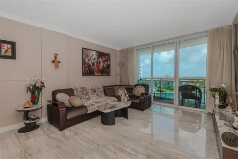 3001 S Ocean Dr # 1433, Hollywood FL 33019