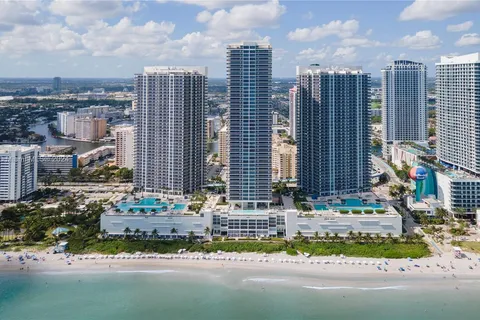 1850 S Ocean Dr # 1207, Hallandale Beach FL 33009