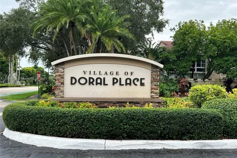 4630 NW 102nd Ave # 15, Doral FL 33178