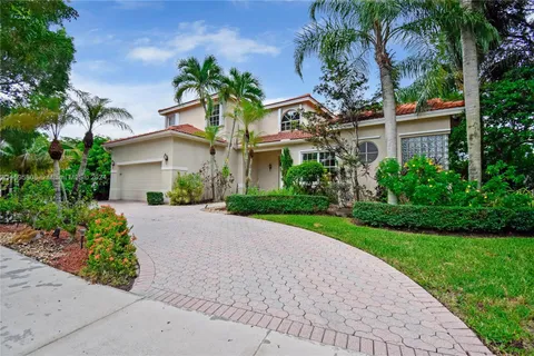 531 Stonemont Dr, Weston FL 33326