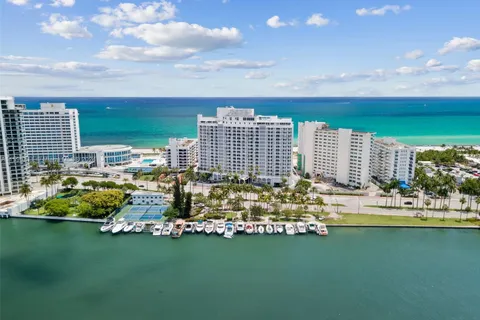 5401 Collins Ave # 1226, Miami Beach FL 33140