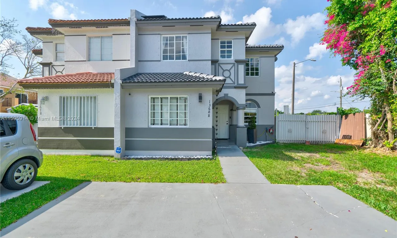 13688 SW 264th Ter, Homestead FL 33032