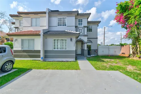 13688 SW 264th Ter, Homestead FL 33032