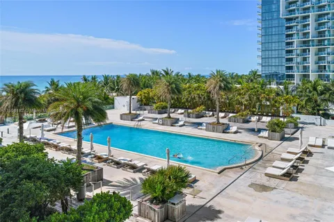 2301 Collins Ave # 407, Miami Beach FL 33139