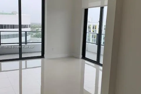 2960 NE 207 # 1105, Aventura FL 33180