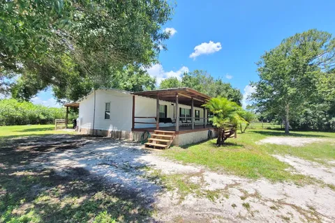 5867 NW 30th Street, Okeechobee FL 34972