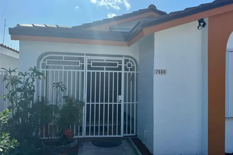 7580 W 29th Ave, Hialeah FL 33018