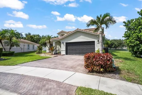 12601 SW 45th Dr, Miramar FL 33027